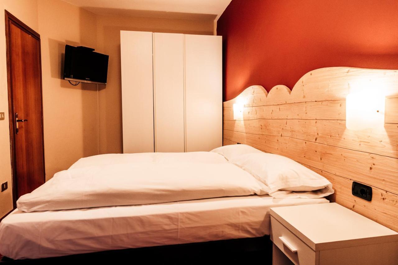 Hotel Bellavista ポンテ・ディ・レーニョ エクステリア 写真