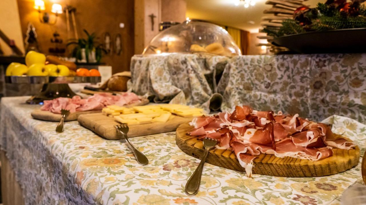 Hotel Bellavista ポンテ・ディ・レーニョ エクステリア 写真